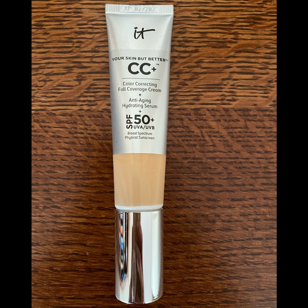 IT COSMETICS CC CREAM